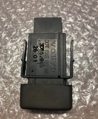 Volvo S40, V40 Hazard light switch 30862865