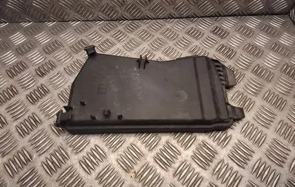 Mercedes-Benz E W212 Fuse box cover A2125400082