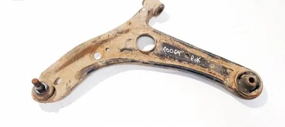 Toyota Yaris Front lower control arm/wishbone