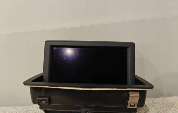 Audi A1 Screen/display/small screen 8X0857273B 505562 13032012