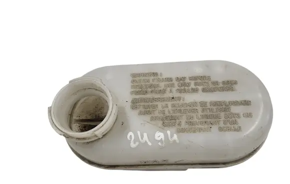 Tesla Model S Brake fluid reservoir 