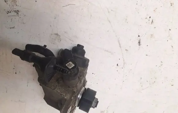 Volkswagen Caddy Fuel injection high pressure pump 03L130755D 10070513 0445010514