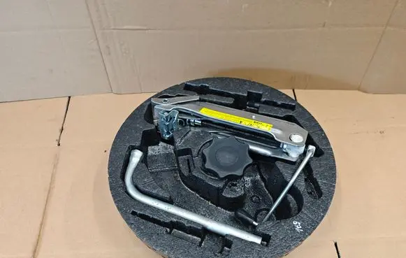 Audi A4 S4 B7 8E 8H Tool set 8E9012109 8E0011031M 8E0011031