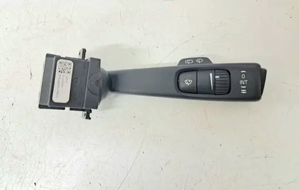 Volvo V70 Wiper control stalk 31264354