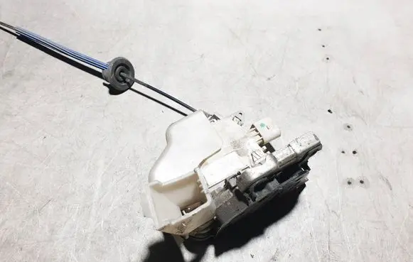 Audi A5 8T 8F Front door lock 8J2837016C