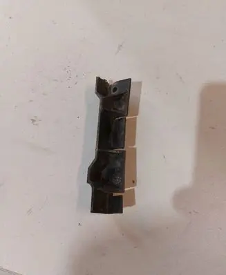 Audi A8 S8 D3 4E Fender mounting bracket