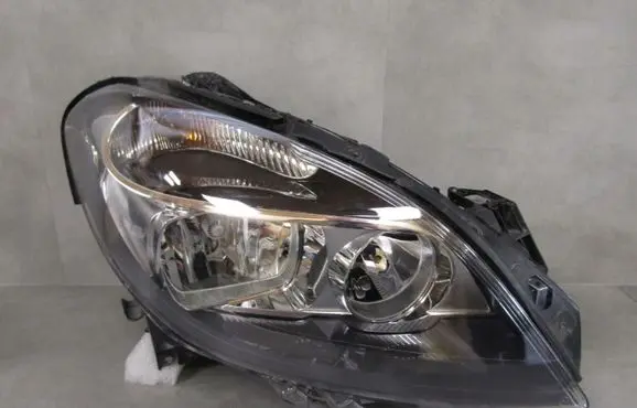 Mercedes-Benz B W246 W242 Headlight/headlamp A2468200261