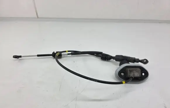 KIA Sorento Gear shift cable linkage D0070HS