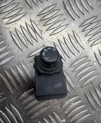 Nissan 350Z Wing mirror control module 