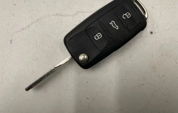 Skoda Rapid (NH) Ignition key/card 3T0837202L 1928102856 2011DJ4106
