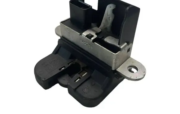 Volkswagen Golf V Tailgate lock latch 1K6827505E