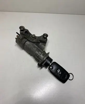 Audi A4 S4 B5 8D Ignition lock 4B0905851C
