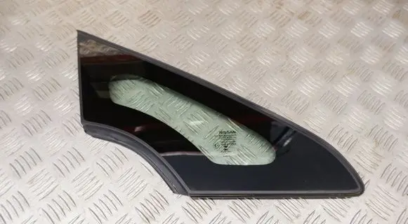 Nissan Leaf II (ZE1) Front door vent window glass four-door 768203NL0A