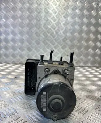 Audi A3 S3 8P ABS Pump 1K0614517T 1K0907379AA