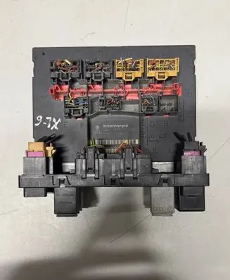 Volkswagen PASSAT B6 Comfort/convenience module 3C8937049D 09656363 F005V00744