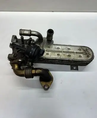 Volkswagen Golf V EGR valve cooler 03G131513J 3239787