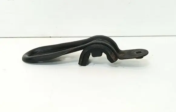 Lexus LS 400 Radiator mount bracket 