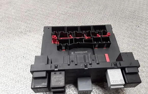 Volkswagen PASSAT B6 Comfort/convenience module 3C0937049D
