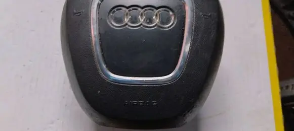 Audi Q7 4L Steering wheel airbag 4L0880201T