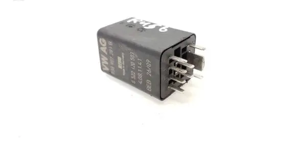 Audi A5 8T 8F Glow plug pre-heat relay 038907281B 4081141 0522120503