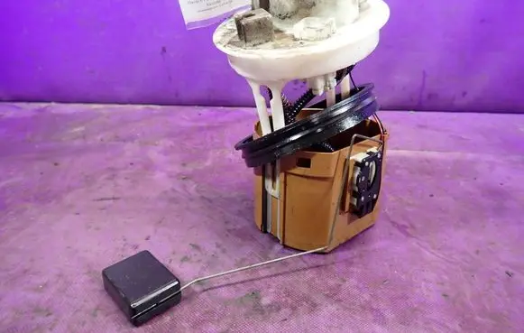 Mazda 6 Fuel level sensor 