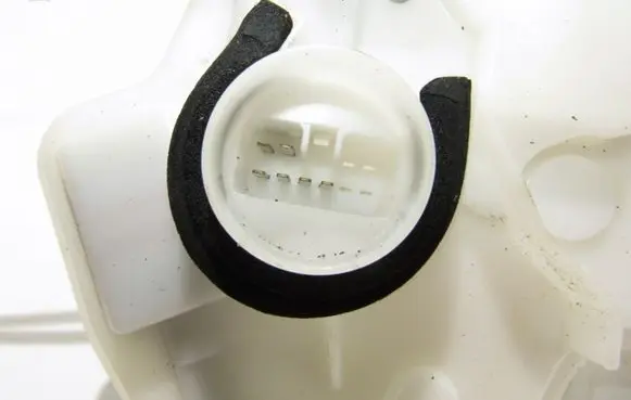 Mitsubishi ASX Front door lock