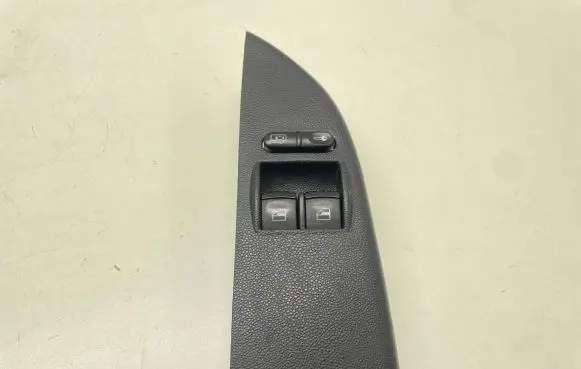 Skoda Fabia Mk2 (5J) Electric window control switch 1J3959857A 03755120