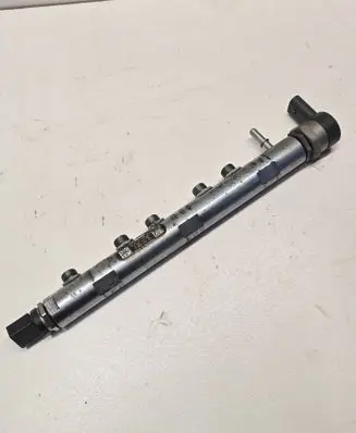 Fuel main line pipe