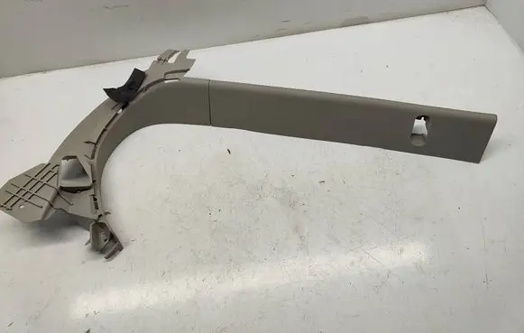 Chrysler Pacifica Tailgate/trunk side cover trim 5SB95TRMAG 66592 T1878