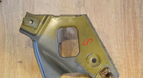 Chevrolet Orlando Fender mounting bracket