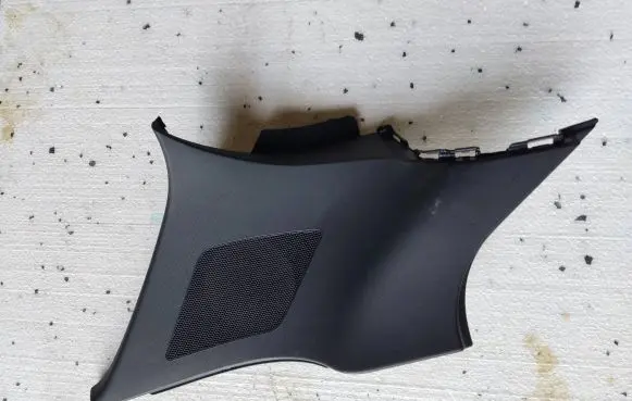 Audi A1 (C) pillar trim 82G867287 2G867287