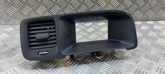 Volvo S60 Dash center air vent grill 74500002 1281641