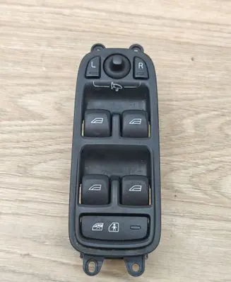 Volvo XC60 Electric window control switch 31272011 SWEA05 10W251
