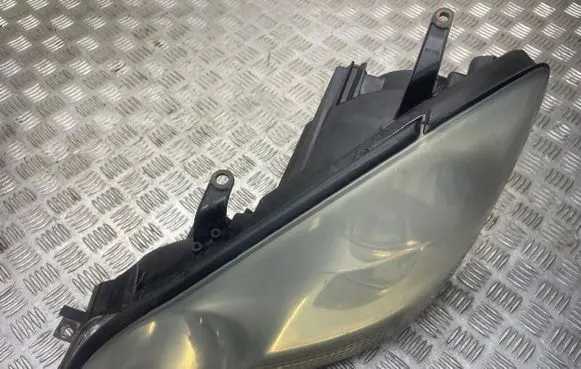 Toyota Avensis Verso Headlight/headlamp WY21W12V21W
