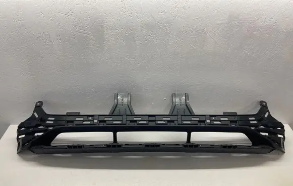 Audi Q8 Front bumper lower grill 4m8807647e