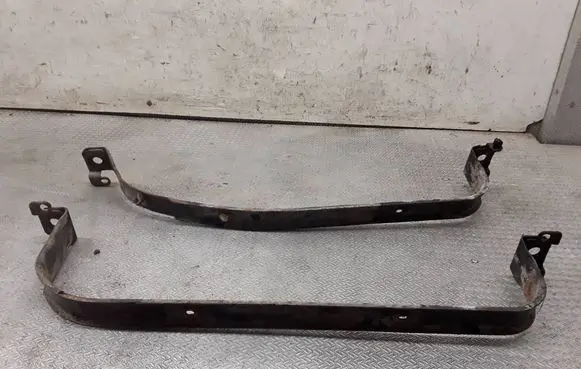 Volvo V60 Fuel tank mounting bracket