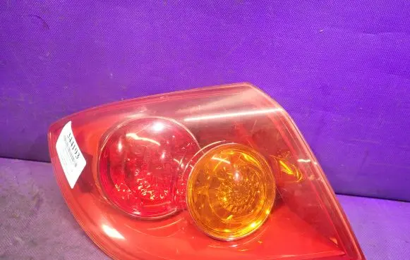 Mazda 323 F Rear/tail lights P2912
