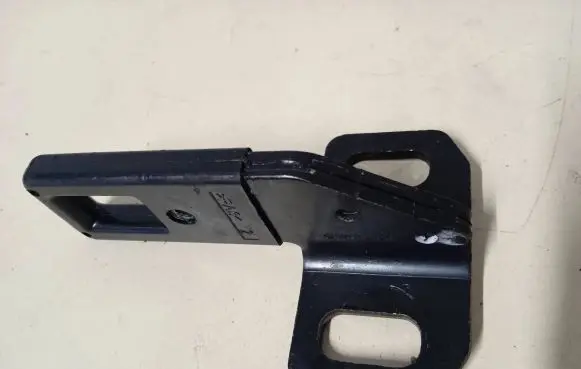 BMW X5 E70 Loading door lock loop/hook striker 7149629