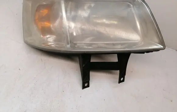 Volkswagen Transporter - Caravelle T5 Headlight/headlamp 1305235738 1301329422
