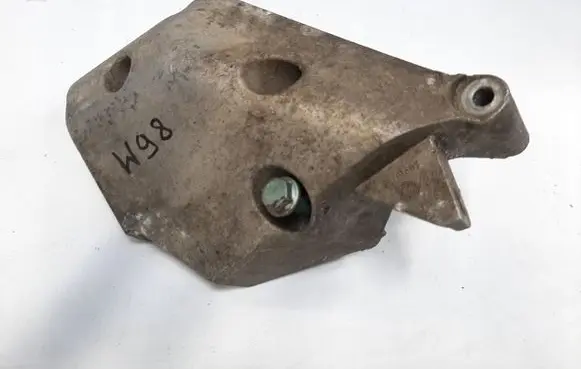 Seat Ibiza IV (6J,6P) Engine mounting bracket 045199207