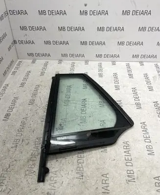 BMW 5 F10 F11 Rear vent window glass 7182045