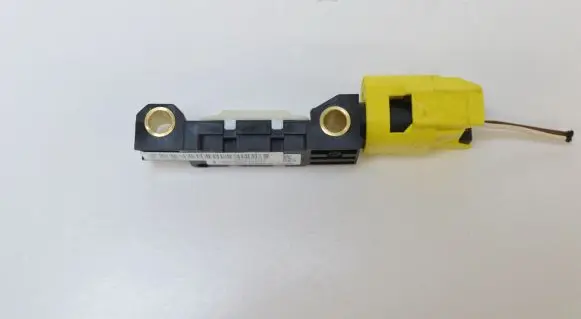 Volkswagen Phaeton Airbag deployment crash/impact sensor 4B0959643E