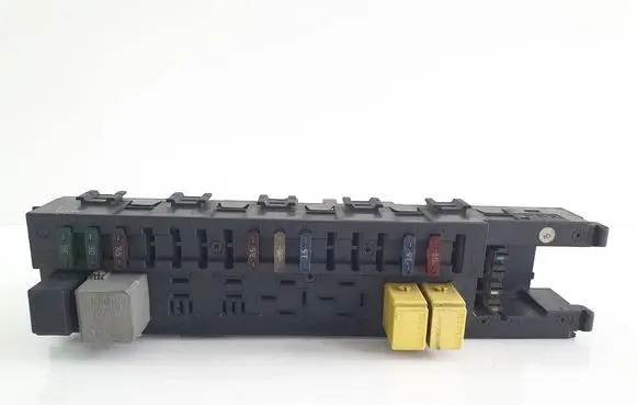 Mercedes-Benz C W203 Comfort/convenience module 2035450701 5DK00797420