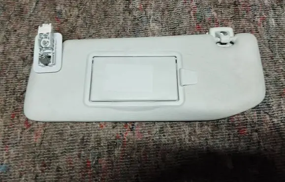 Peugeot 2008 II Sun visor 96738898PR