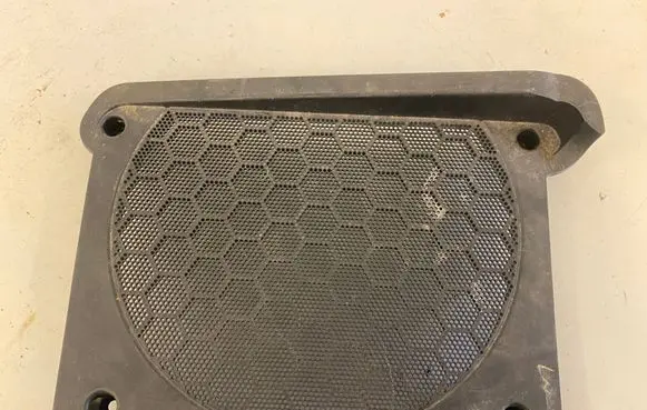 BMW X3 G01 Subwoofer grill/trim 6826949