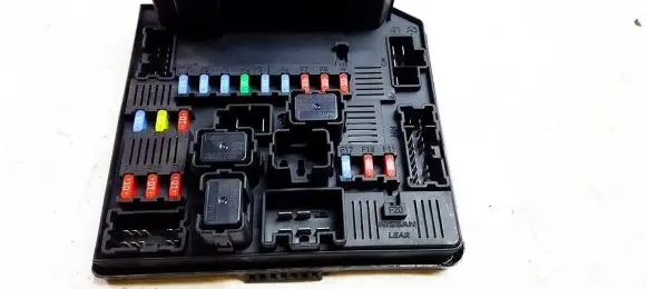 Nissan Qashqai+2 Comfort/convenience module 284b7jd02a