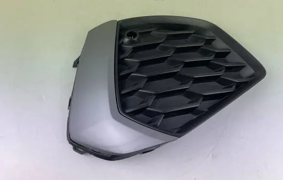 Audi A3 8Y Front bumper lower grill 8Y0807682B