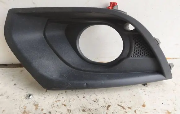 Opel Corsa E Front fog light trim/grill 13450670 475498858
