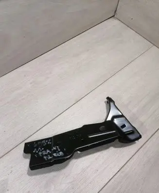 Audi A1 Fender mounting bracket 82A821136