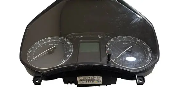 Skoda Octavia Mk2 (1Z) Speedometer (instrument cluster) 1Z0920810B V3560416